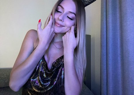 Nacktes geleaktes OnlyFans-Foto von Maryvi