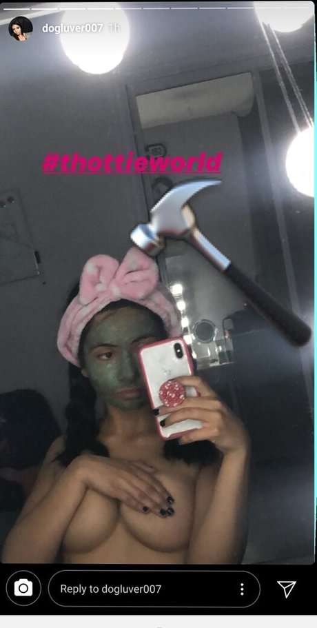 Nacktes geleaktes OnlyFans-Foto von Dogluver007
