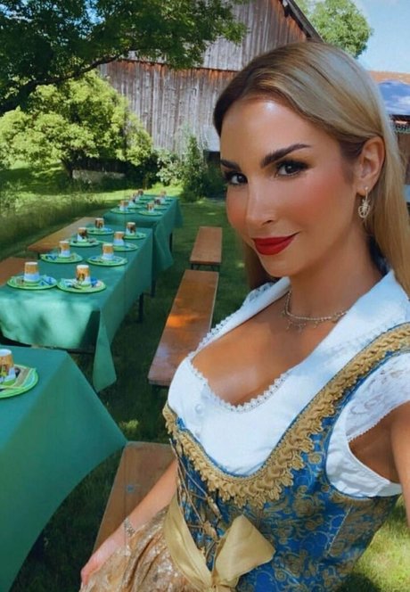 Nacktes geleaktes OnlyFans-Foto von Sila Sahin