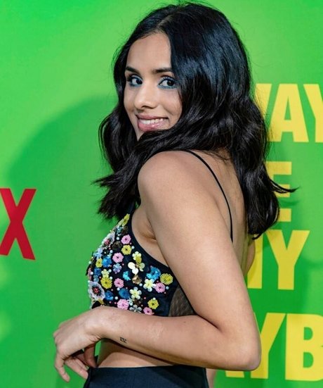 Nacktes geleaktes OnlyFans-Foto von Aparna Brielle