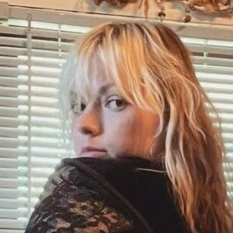 Nacktes geleaktes OnlyFans-Foto von Sisterfireflyxo