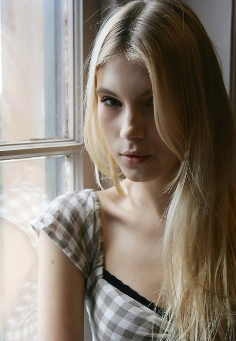 Nacktes geleaktes OnlyFans-Foto von Allegra Carpenter