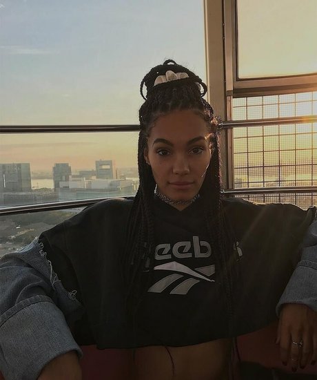 Nacktes geleaktes OnlyFans-Foto von Alexis Gaube