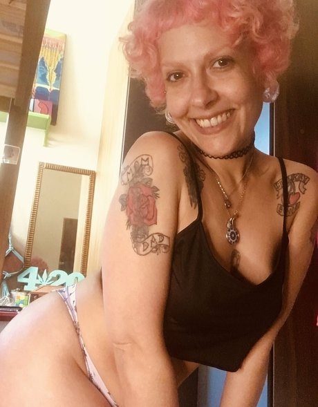 Nacktes geleaktes OnlyFans-Foto von Marilou Moreira
