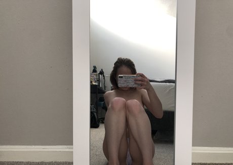 Nacktes geleaktes OnlyFans-Foto von Serenashado