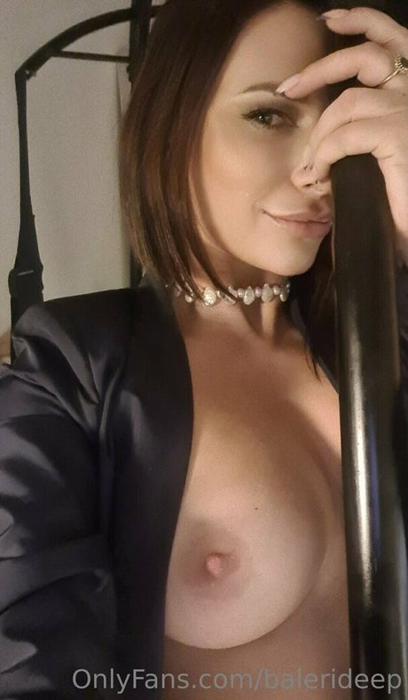 Nacktes geleaktes OnlyFans-Foto von Baleri Deep