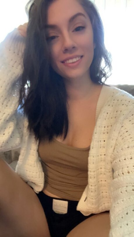 Nacktes geleaktes OnlyFans-Foto von Gabbiecakess