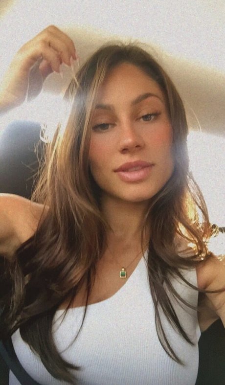 Nacktes geleaktes OnlyFans-Foto von Madison Cortesano Nude