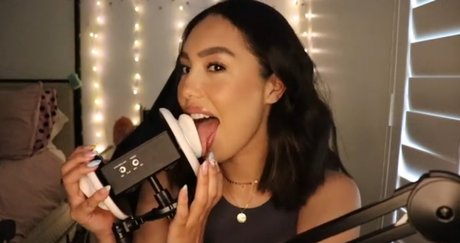 Nacktes geleaktes OnlyFans-Foto von All Bella Asmr