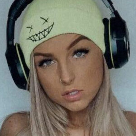 Nacktes geleaktes OnlyFans-Foto von Lillie Stokes