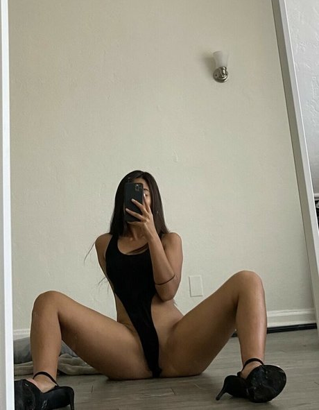 Nacktes geleaktes OnlyFans-Foto von Kawaiimomo