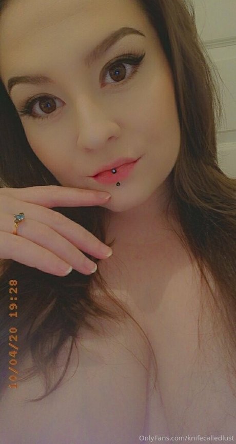 Nacktes geleaktes OnlyFans-Foto von Knifecalledlust