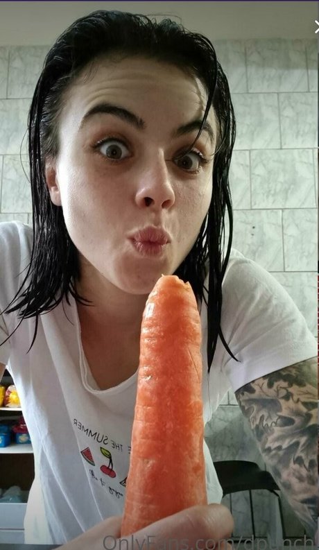 Nacktes geleaktes OnlyFans-Foto von Daniellashoot