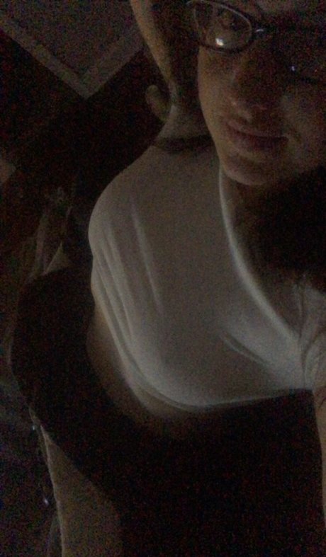 Nacktes geleaktes OnlyFans-Foto von Savannah Roses