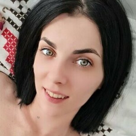 Nacktes geleaktes OnlyFans-Foto von Bellasabini