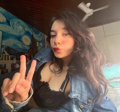 Nacktes geleaktes OnlyFans-Foto von Analia Shimizu