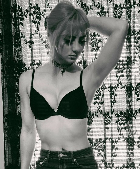 Nacktes geleaktes OnlyFans-Foto von Wwe Gigi Dolin