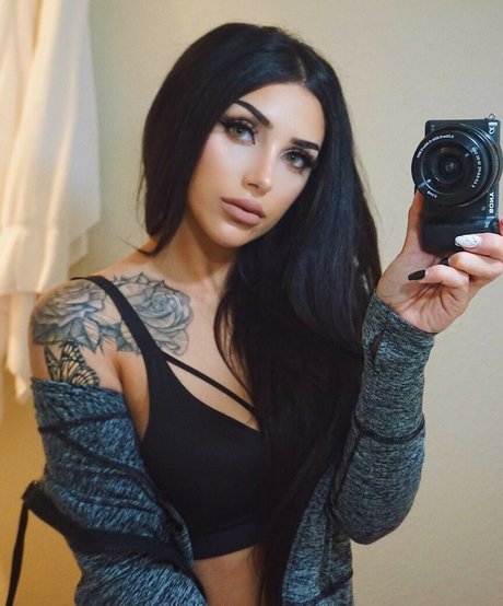 Nacktes geleaktes OnlyFans-Foto von Rose Zaracupofchaiii