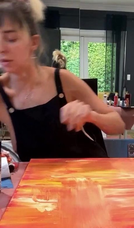 Nacktes geleaktes OnlyFans-Foto von Gabbie Hanna