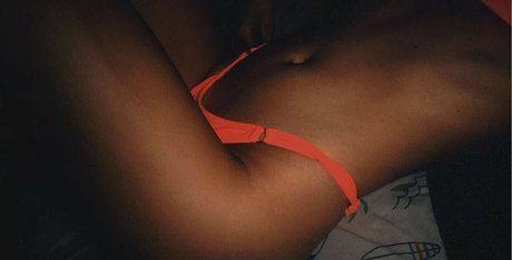 Nacktes geleaktes OnlyFans-Foto von Hales