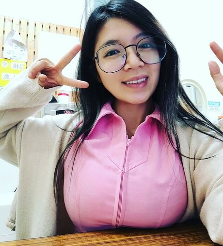 Nacktes geleaktes OnlyFans-Foto von Lisa Lisasexyta