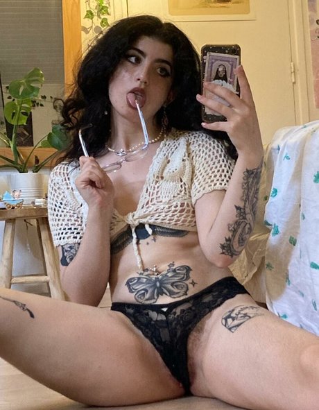 Nacktes geleaktes OnlyFans-Foto von Crucifairy