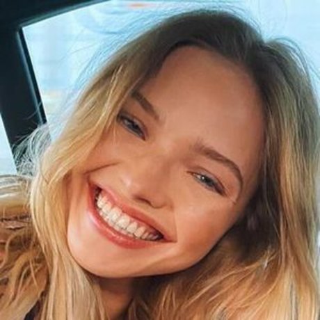 Sasha Luss