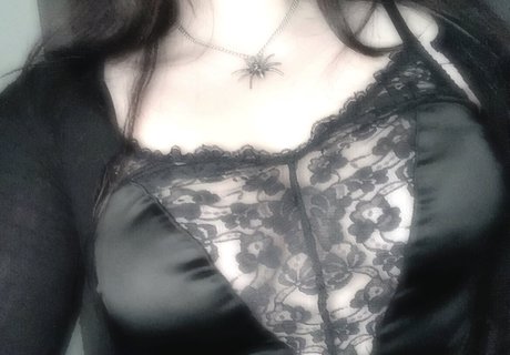 Nacktes geleaktes OnlyFans-Foto von Crucifixlex