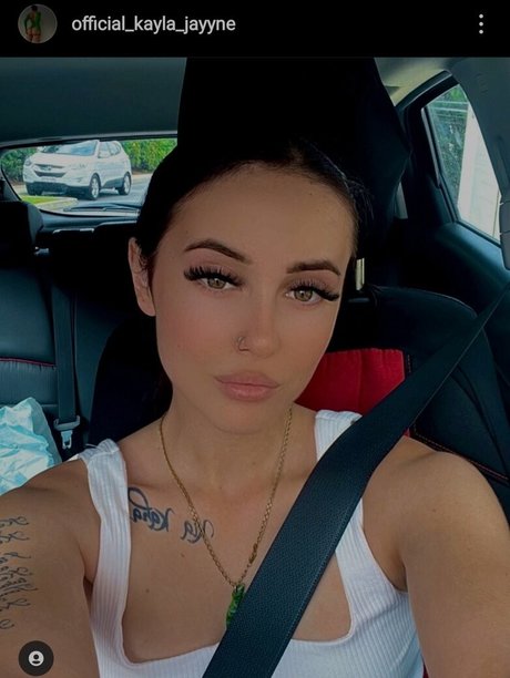 Nacktes geleaktes OnlyFans-Foto von Officialkaylajayyne