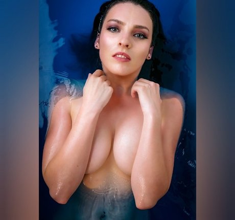 Nacktes geleaktes OnlyFans-Foto von Fine Wolfanguar