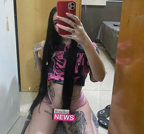 Nacktes geleaktes OnlyFans-Foto von Clarapixys