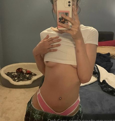 Nacktes geleaktes OnlyFans-Foto von Snowbunnyxxoo