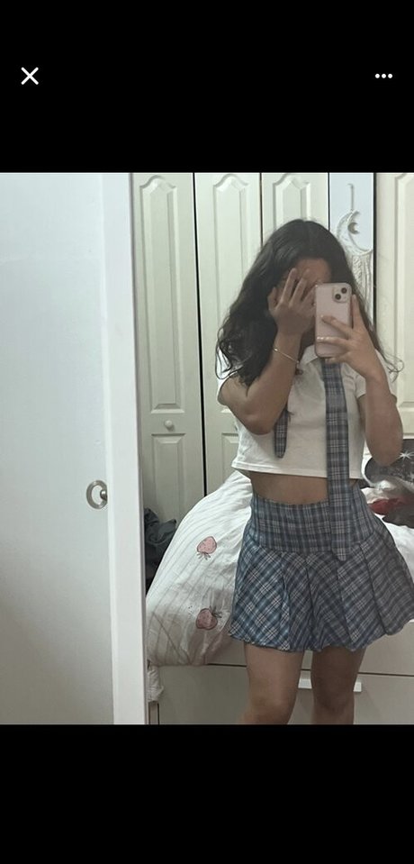 Nacktes geleaktes OnlyFans-Foto von Aleebabes