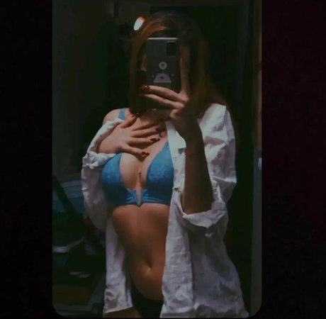 Nacktes geleaktes OnlyFans-Foto von Ilincandreea0