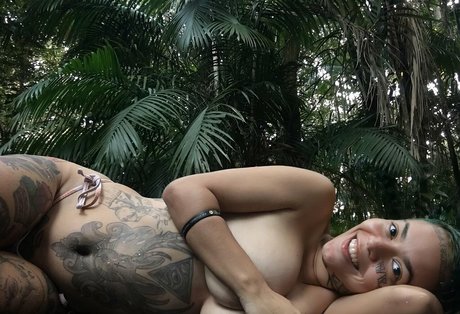 Nacktes geleaktes OnlyFans-Foto von Milly Lascy