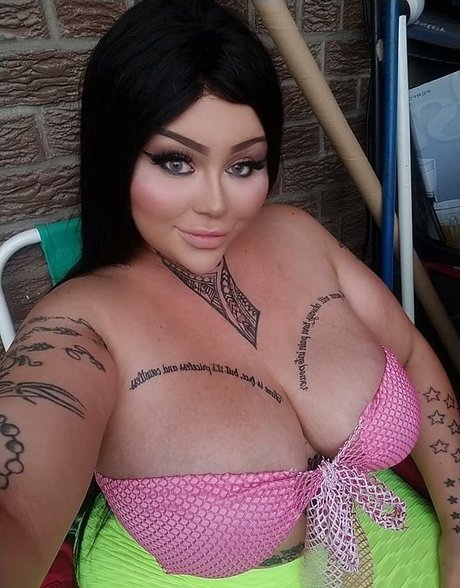 Nacktes geleaktes OnlyFans-Foto von Boootystar