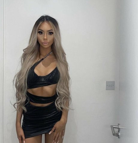 Nacktes geleaktes OnlyFans-Foto von Tayladow