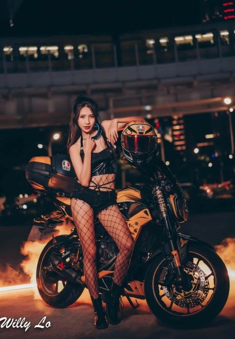 Anita Feifei_11111