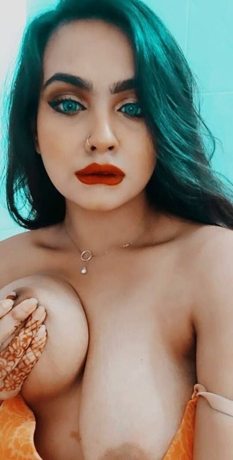 Nacktes geleaktes OnlyFans-Foto von Zamilahn