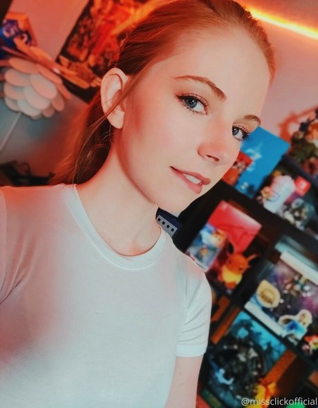 Nacktes geleaktes OnlyFans-Foto von Missclicklive