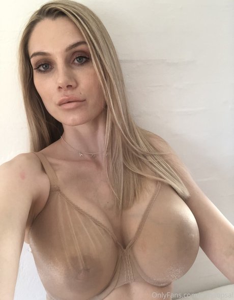 Nacktes geleaktes OnlyFans-Foto von Anna Opsal