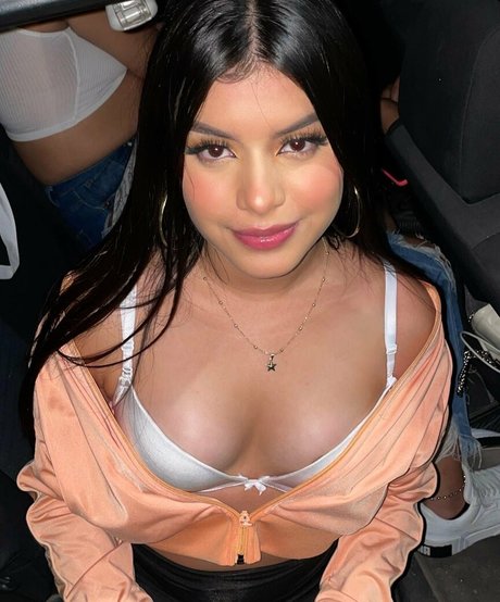Nacktes geleaktes OnlyFans-Foto von Camila Martinez