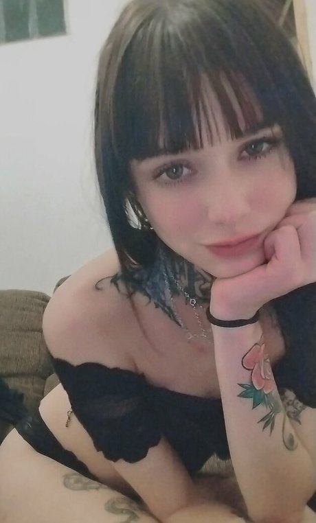 Nacktes geleaktes OnlyFans-Foto von Emmyan Purr