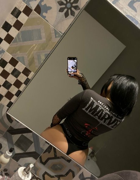 Nacktes geleaktes OnlyFans-Foto von Morenamore
