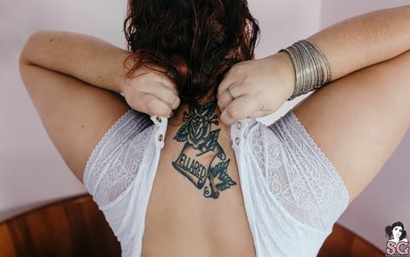 Nacktes geleaktes OnlyFans-Foto von Ellared