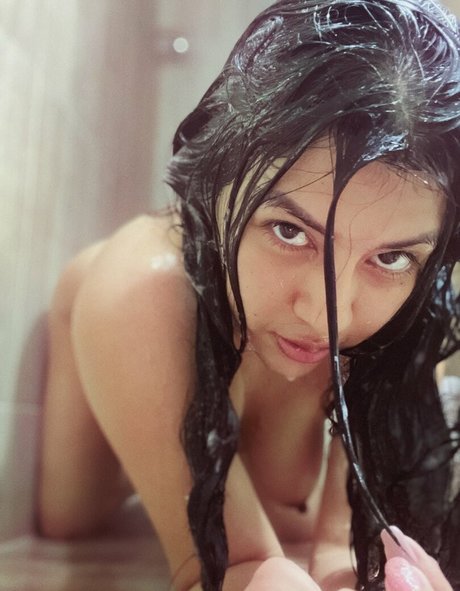 Nacktes geleaktes OnlyFans-Foto von Isabeyferrec