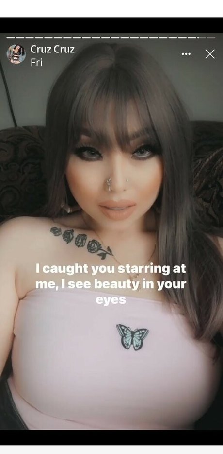 Nacktes geleaktes OnlyFans-Foto von Cruz Cruz
