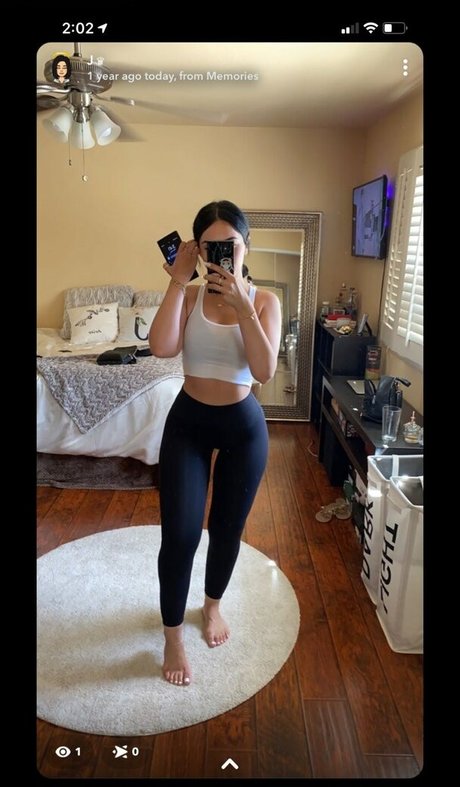 FeetByJo