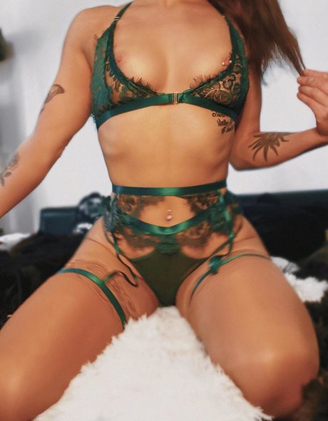 Nacktes geleaktes OnlyFans-Foto von Lucidkitty
