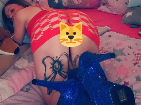 Nacktes geleaktes OnlyFans-Foto von Xnichtinteressiertx